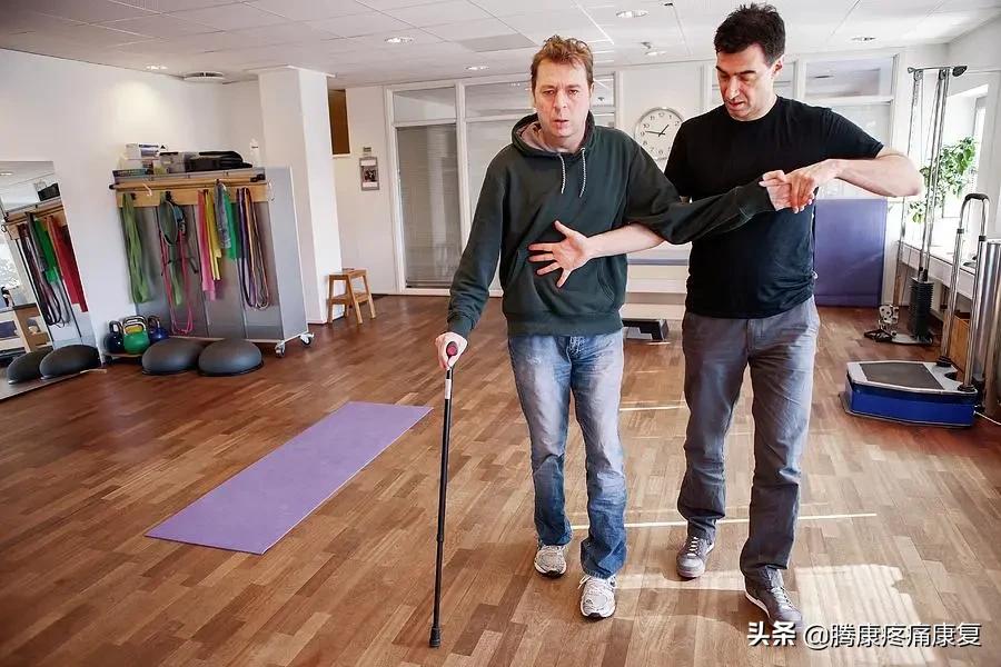 中风偏瘫康复锻炼腿酸困咋回事,中风导致的偏瘫的自我康复锻炼