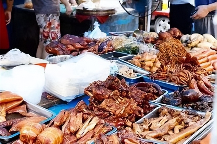 摆地摊日入9000吗,摆地摊日入九千