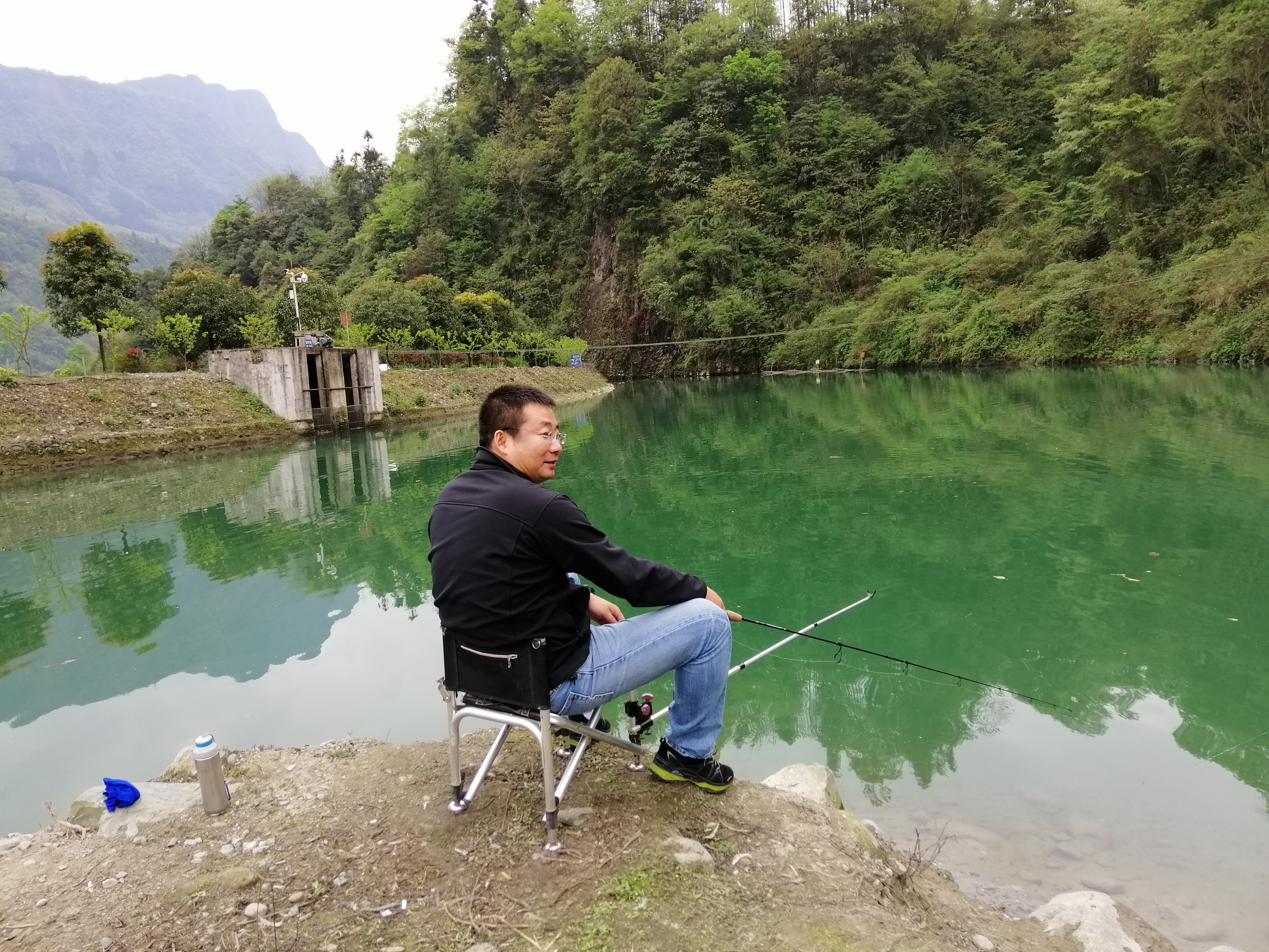 “种草”《大河恋》，解锁大虹鳟，也寻找着生命的意义