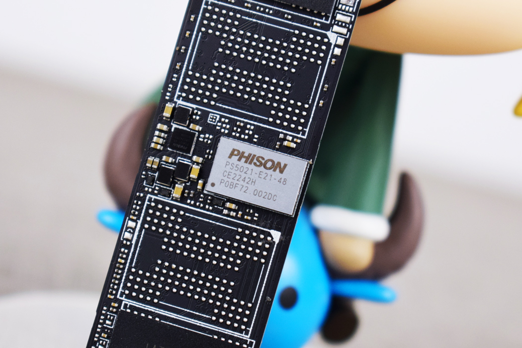 影驰星曜x4pro固态1t跑分,影驰星曜x4pro固态什么颗粒