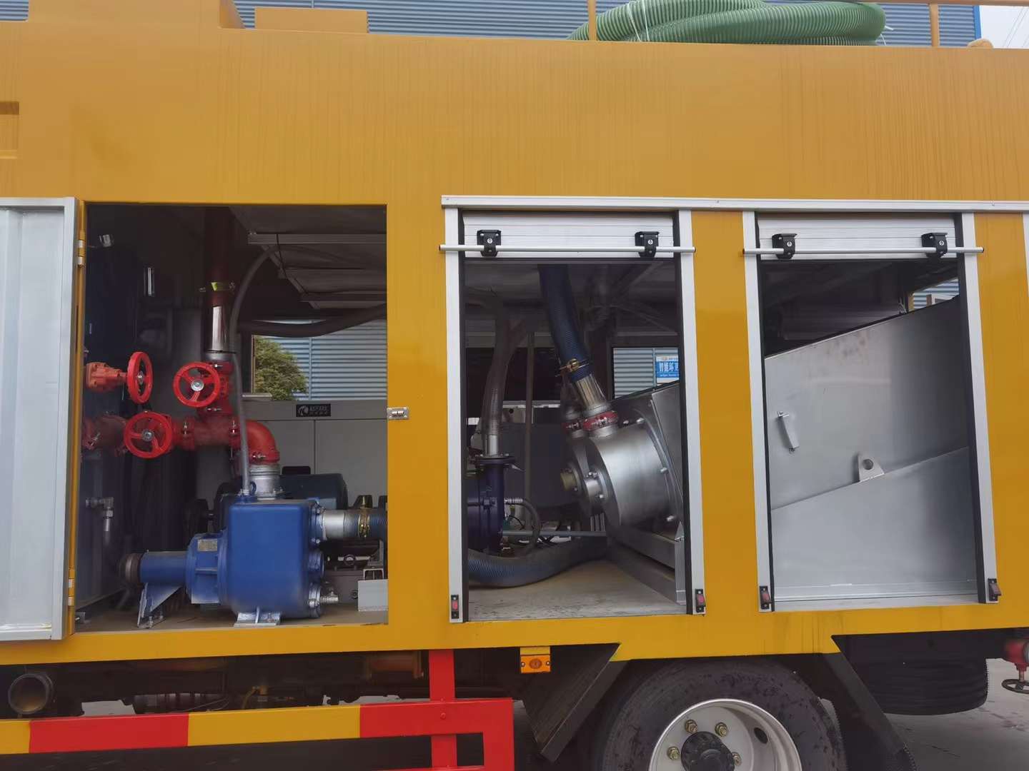 东风多利卡d9程力洒水车2020年4月,新型城市污水处理车