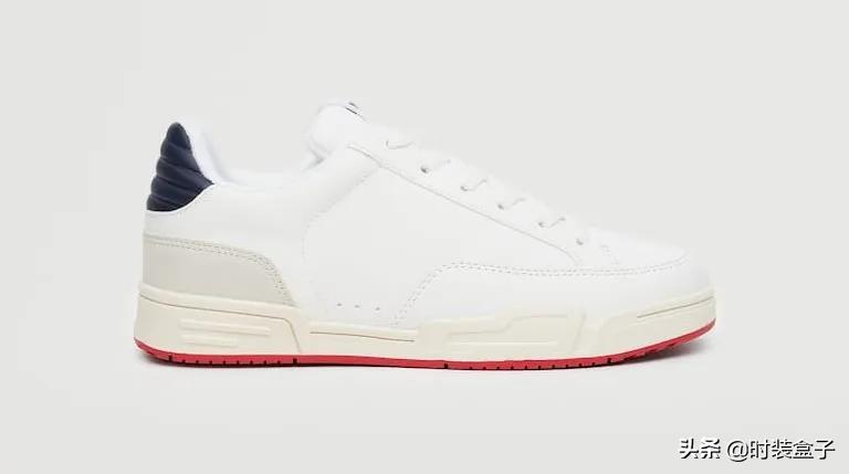 小白鞋是这几年的必备时尚单品,小白鞋时尚鞋