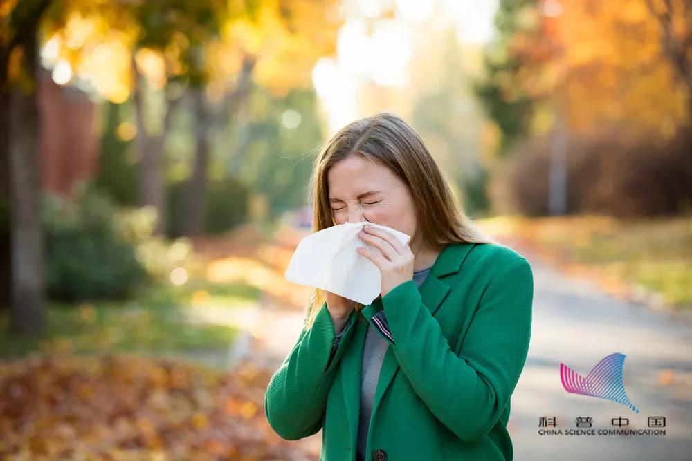 感冒时不能喝什么,感冒期间不能大量喝水