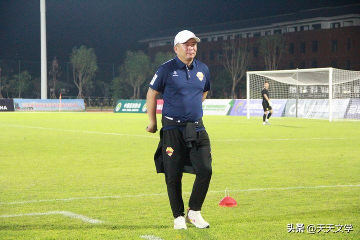 泾川文汇主教尹优优，妻子称他不懂浪漫的人，有“风之子”之誉