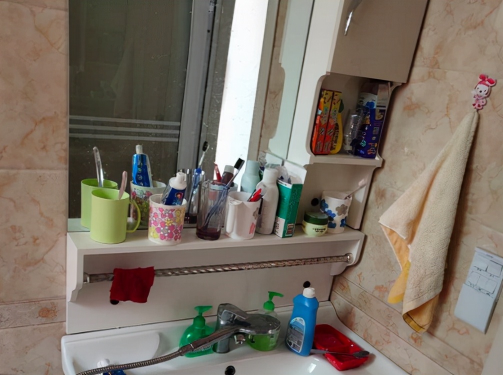 男朋友进过看守所值得继续交往吗,男友进看守所会经历什么