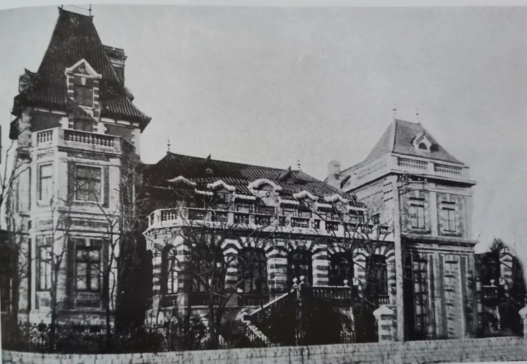 鍔冲姩鍏洯鐏溅澶翠綋鑲插満,婊￠搧