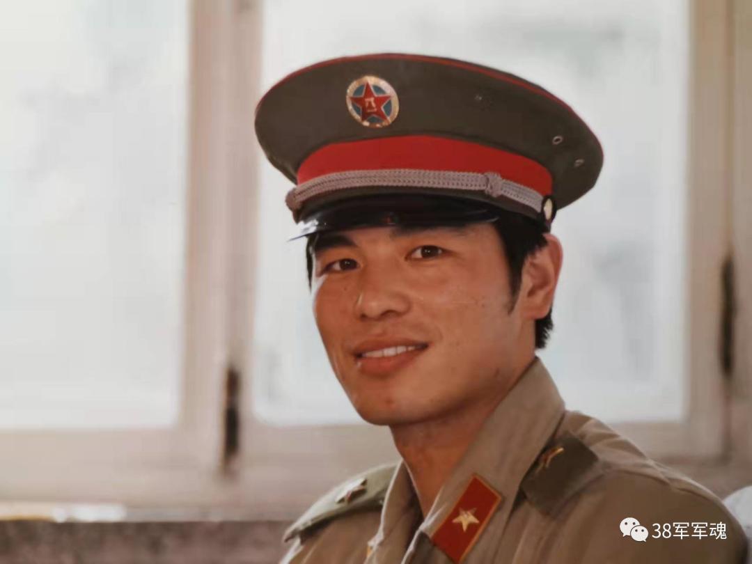 《怒摔病号饭》（军校往事）军营轶事系列短文（六）