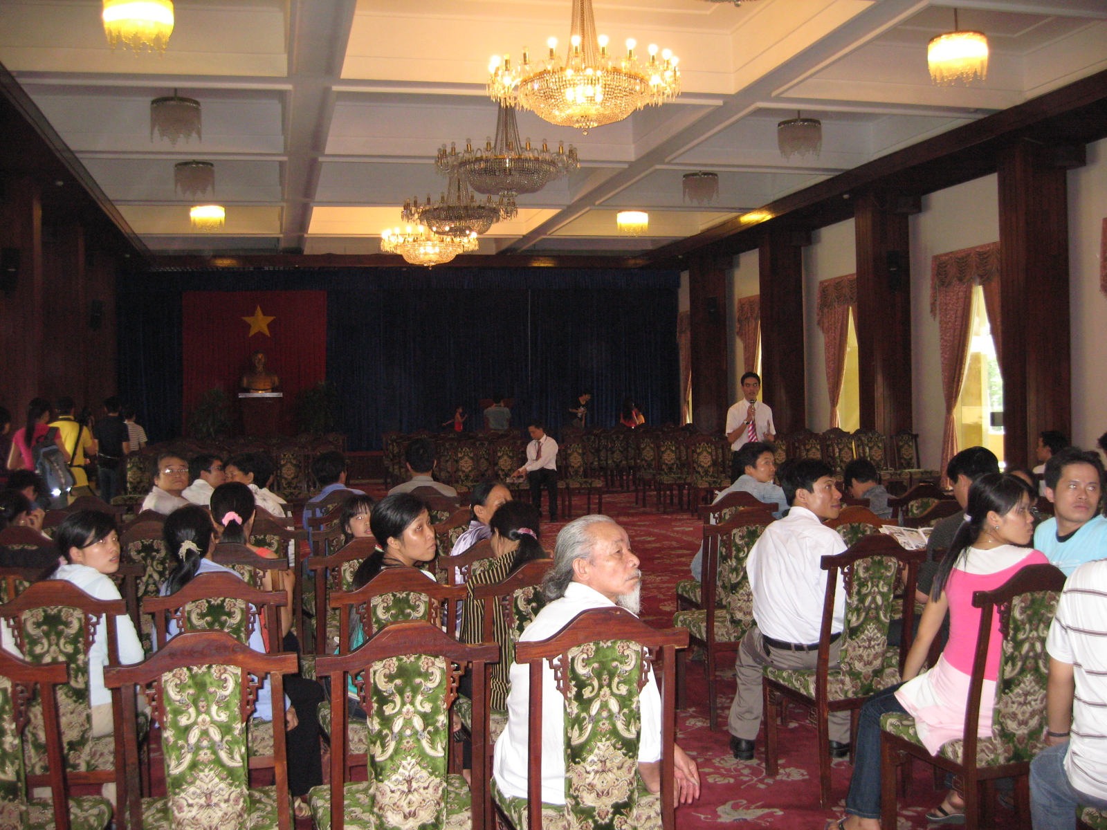 以前的西贡市和现在的胡志明市 (柬埔寨西贡和越南西贡)