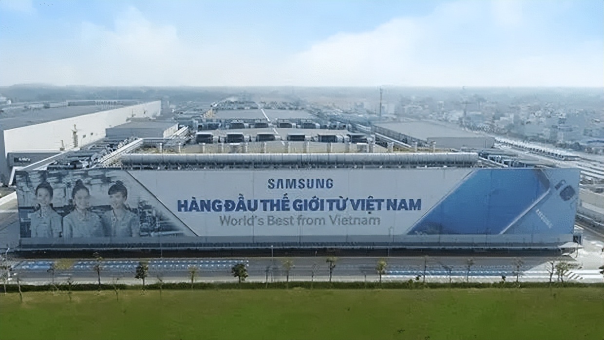 越南媒体炫耀富士康开新工厂网友争论：制造工厂是不是低端产能？