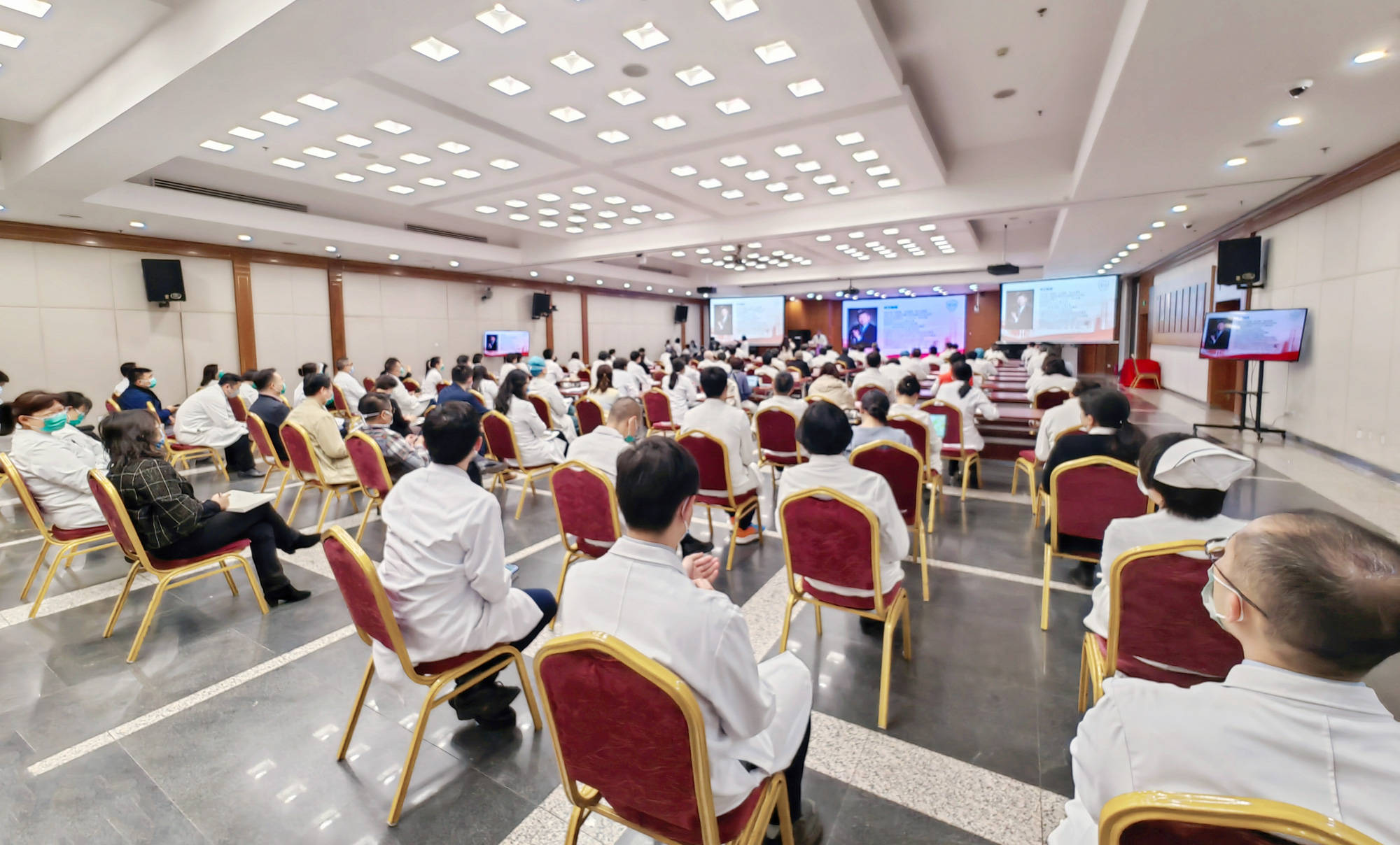 北京大学人民医院与力达康达成战略合作，推动创新研发