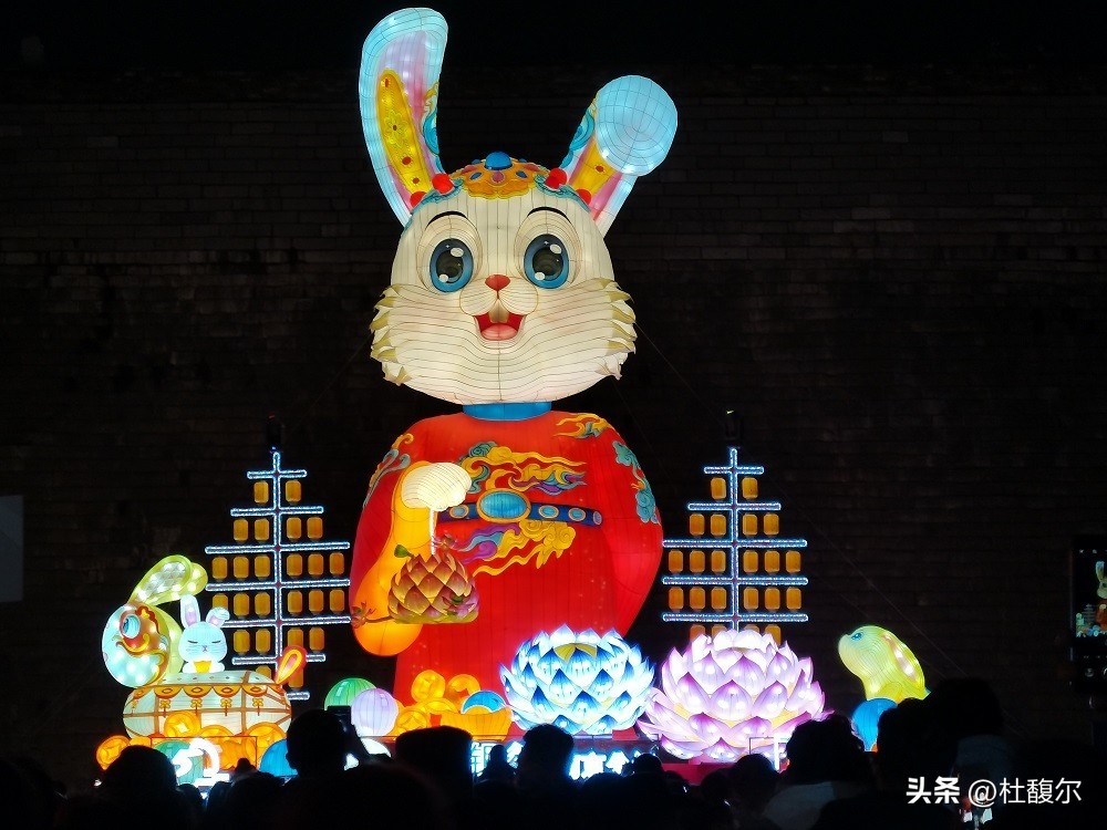 南京攻略2日游学生党,南京攻略2日游7月