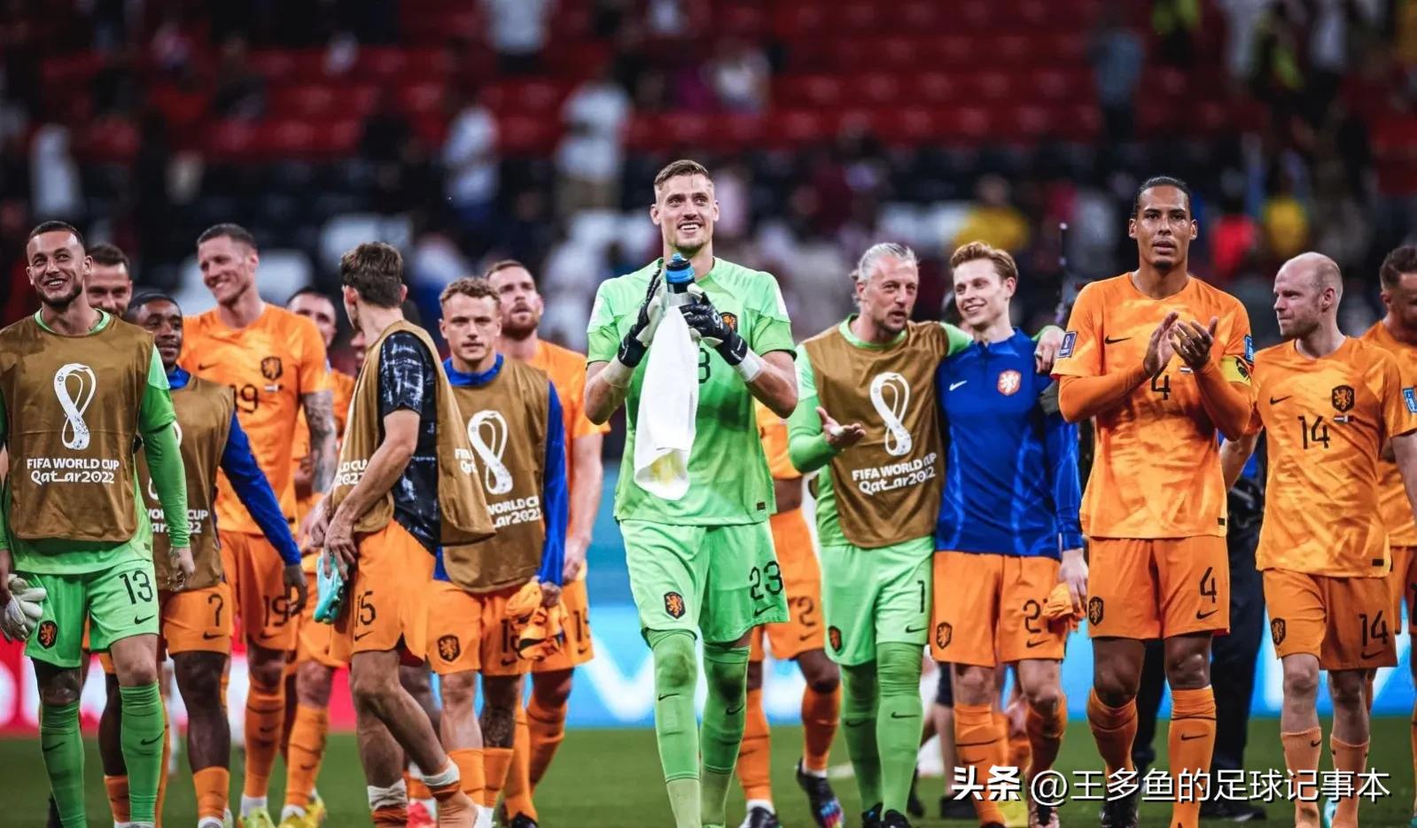 世界杯：荷兰VS美国，16强淘汰赛正式打响！荷兰实力强劲防守做起
