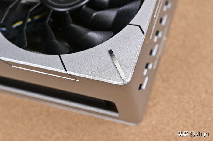 低调实用中塔——ROGZ690HERO+影驰4070Ti+银欣FARAB2装机展示