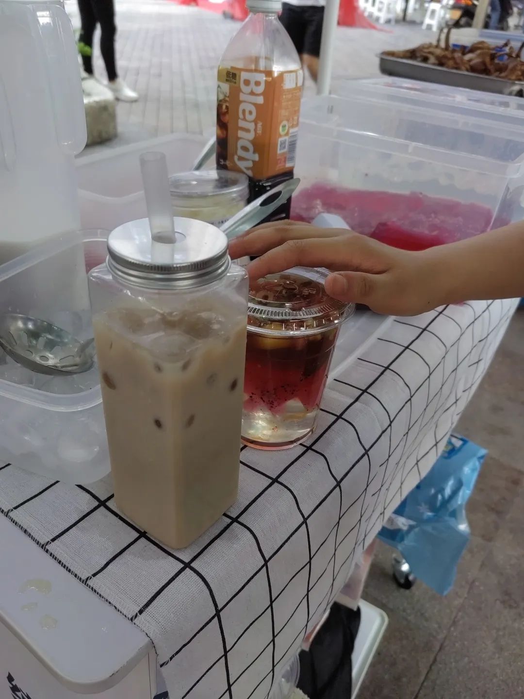 冰粉跟凉面哪个生意更好,夏天卖冰粉和凉面哪个更挣钱