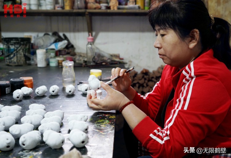 泥巴玩出名堂,谁玩泥巴玩出名堂