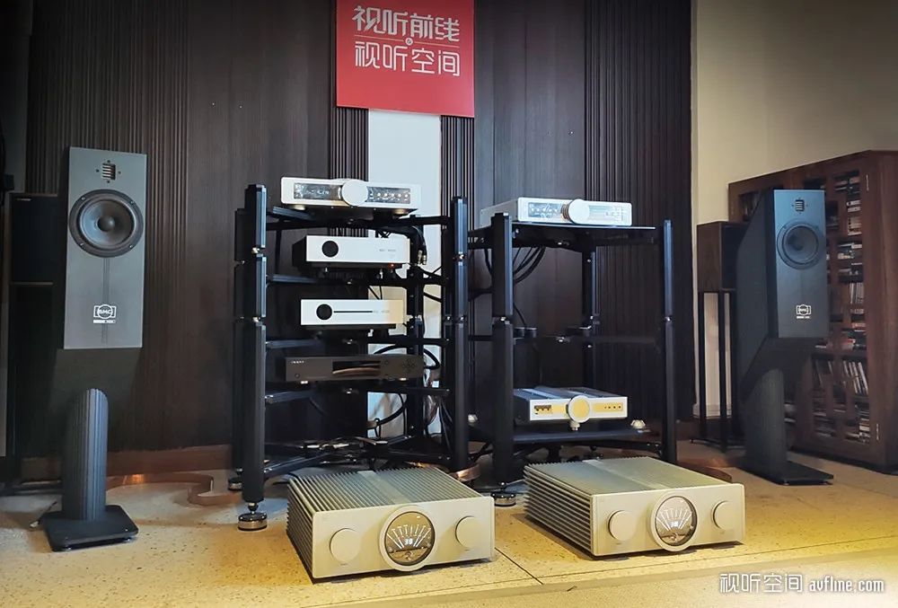 领略德国音响文化精髓：B.M.C.AudioDAC1解码前级、M3单声道后级