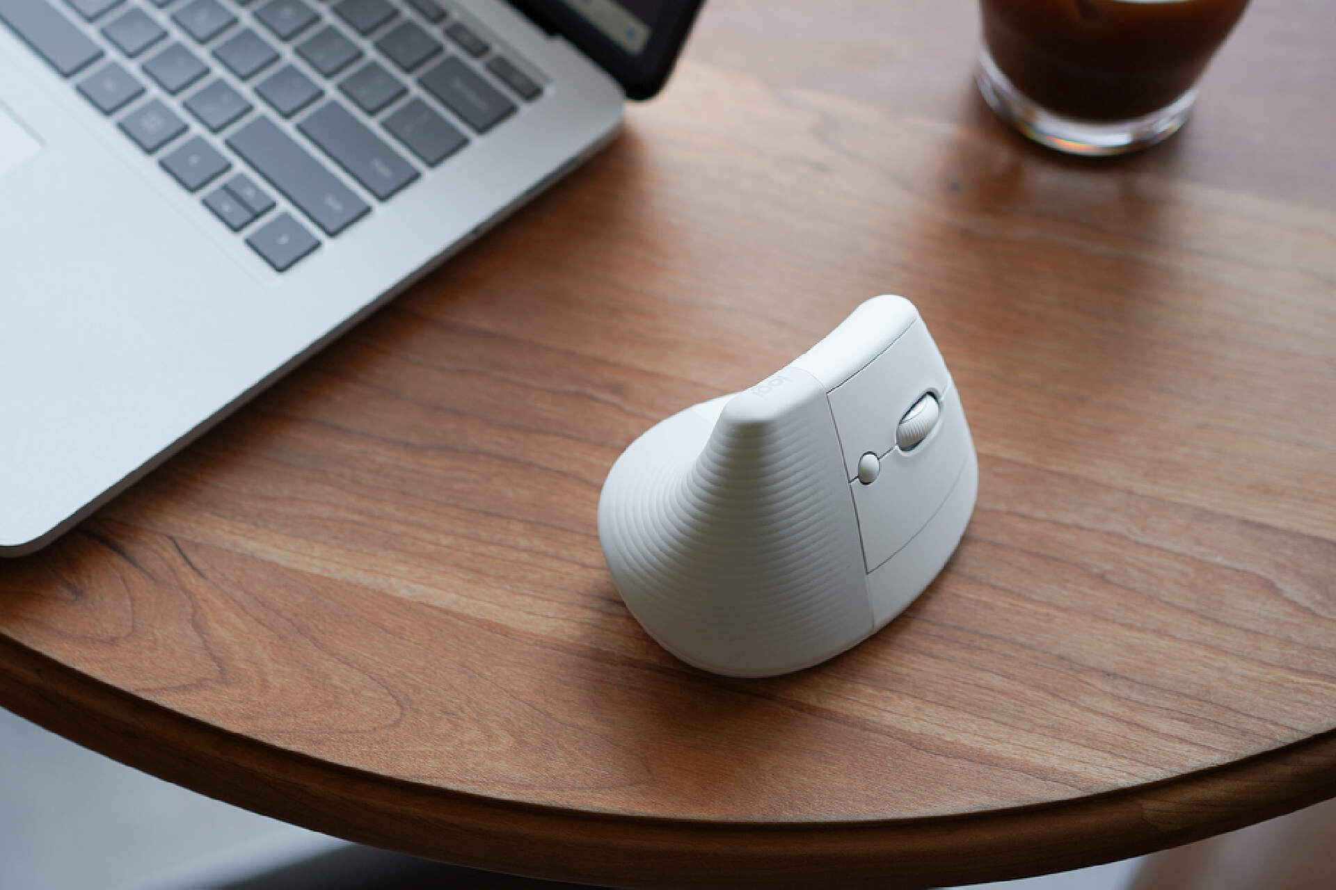 罗技m系列公认最好用鼠标,罗技liftvertical鼠标区别