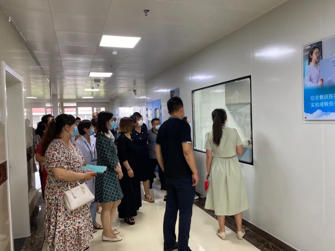 小金盾是什么？出现化妆品不良反应怎么办？