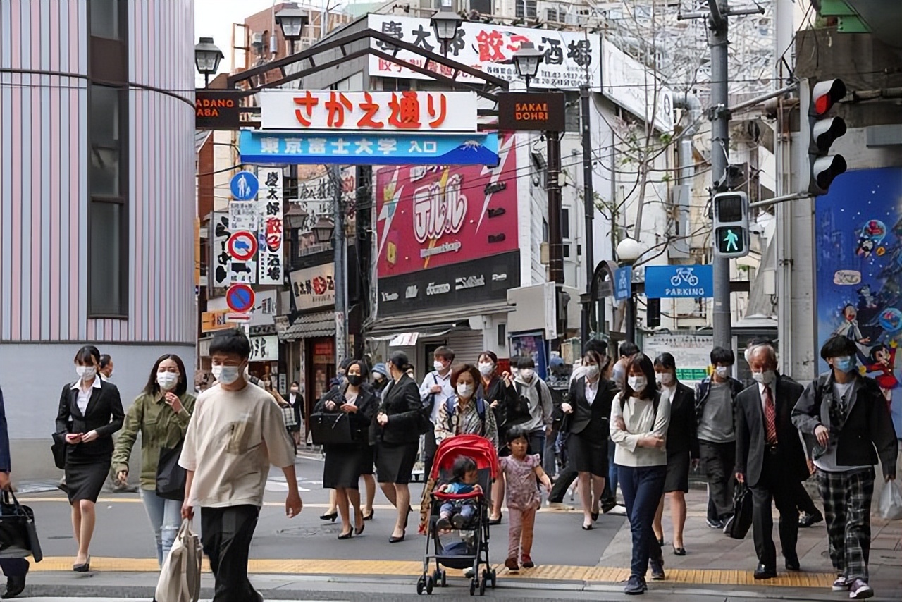 2021年中国gdp是日本的几倍,2022中日韩gdp总和