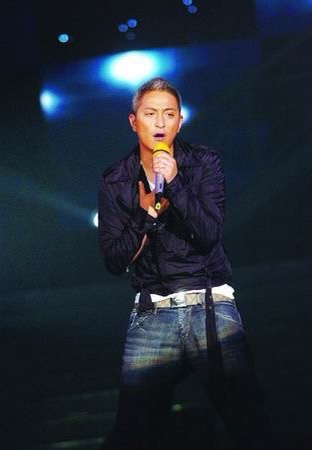 魏晨王铮亮阿穆隆演唱会,王铮亮阿穆隆