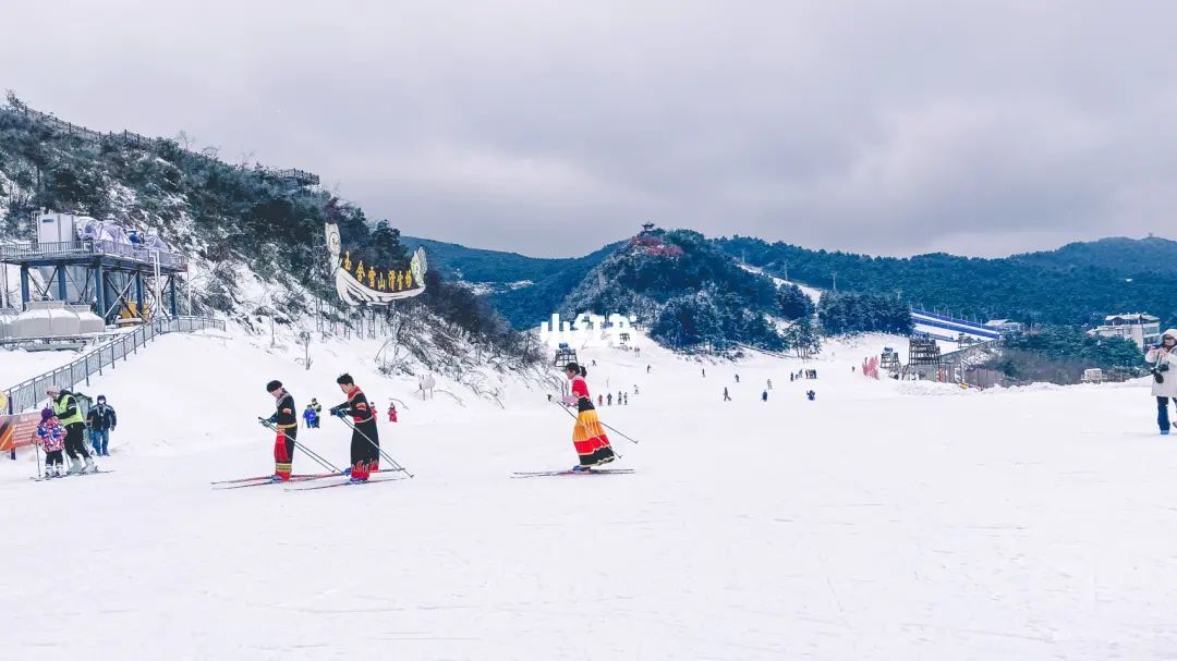 浜戝崡鏃呮父鏅偣鎺ㄨ崘鐜夐緳闆北,浜戝崡澶忓鏃呮父鐜夐緳闆北鏀荤暐