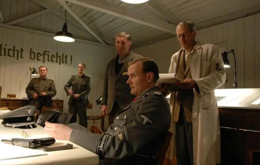 *钞伪**暗战:为搞垮英国经济,德国曾疯狂造假价值上亿英镑