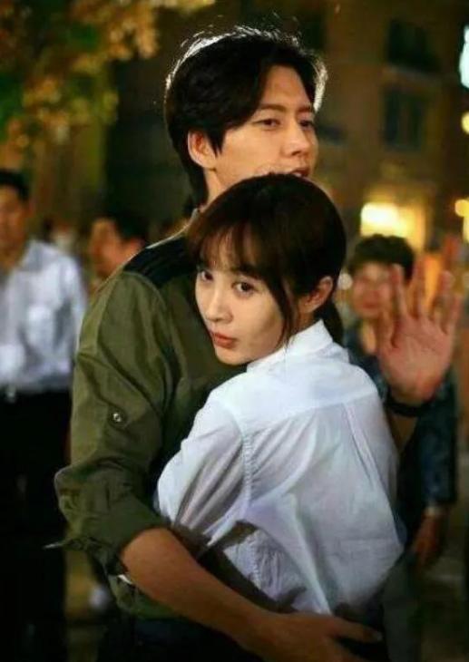 李易峰16年肇事逃逸,李易峰交通逃逸事件是真的吗