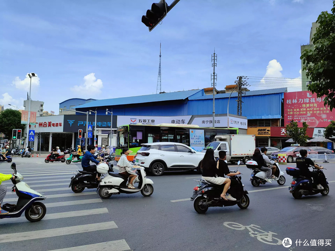 五菱电动汽车测评怎么样,五菱新能源电动汽车评测