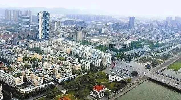 四川首个职业大学,四川第一公办专科学校