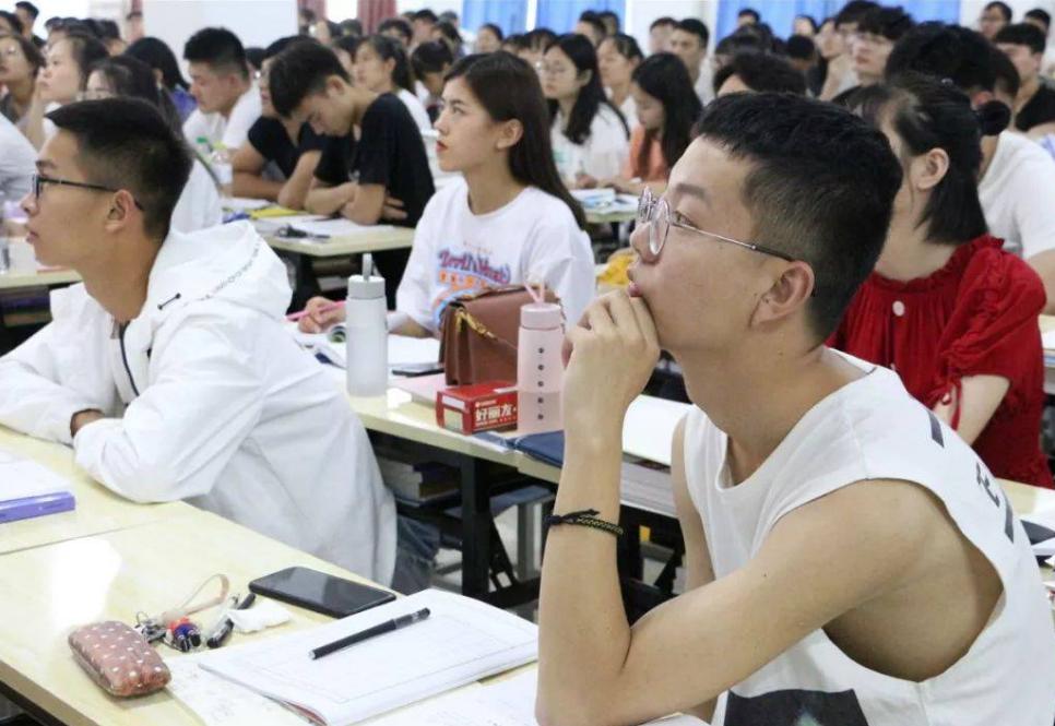 大专生如何正确上岸,大专生还有哪些上岸机会