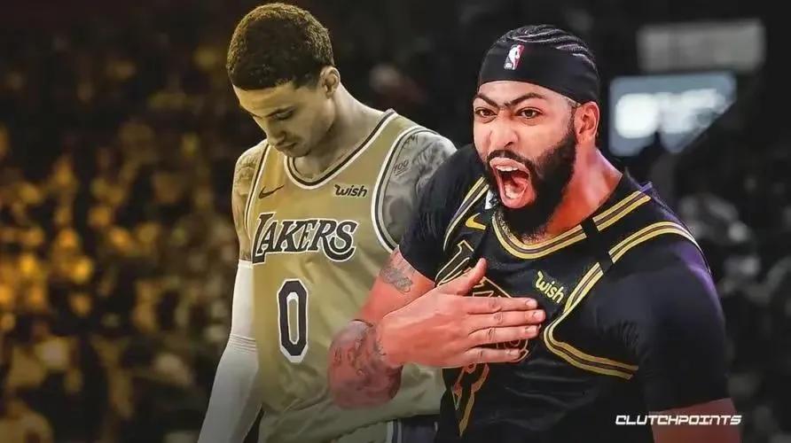 特雷杨带队杀入东决,特雷杨本赛季十佳球