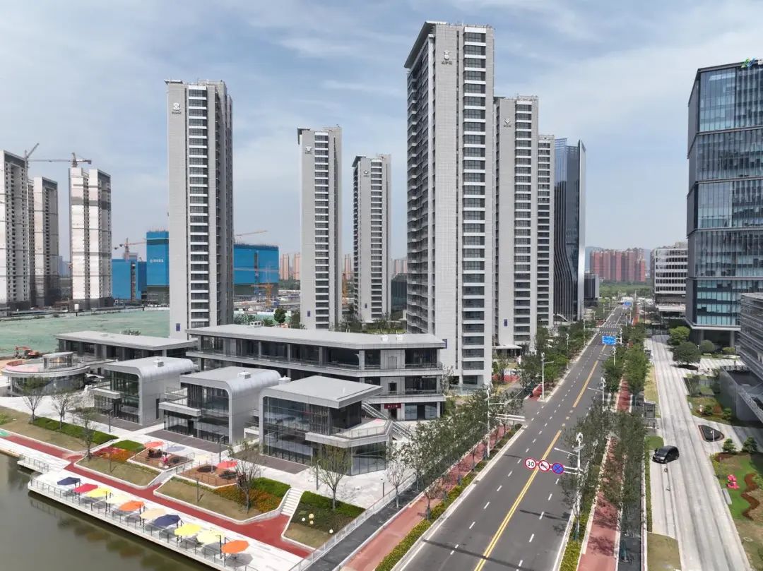 鏃緣鐡村瘬宸ヤ綔,鏃緣鐡村瘬涓婃捣