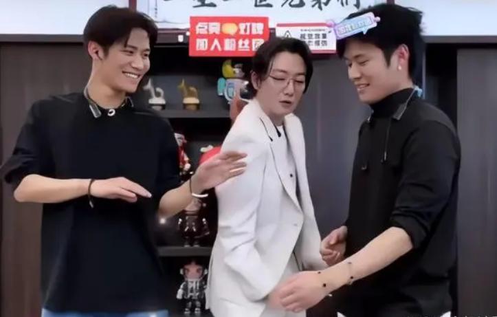 狂飙苏小玎走红,狂飙苏小玎爆红