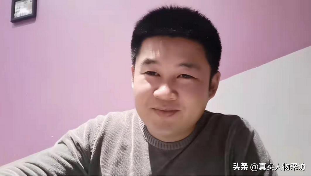 在镇上开米粉店一个月能挣多少钱,40岁大叔开米粉店月赚18万