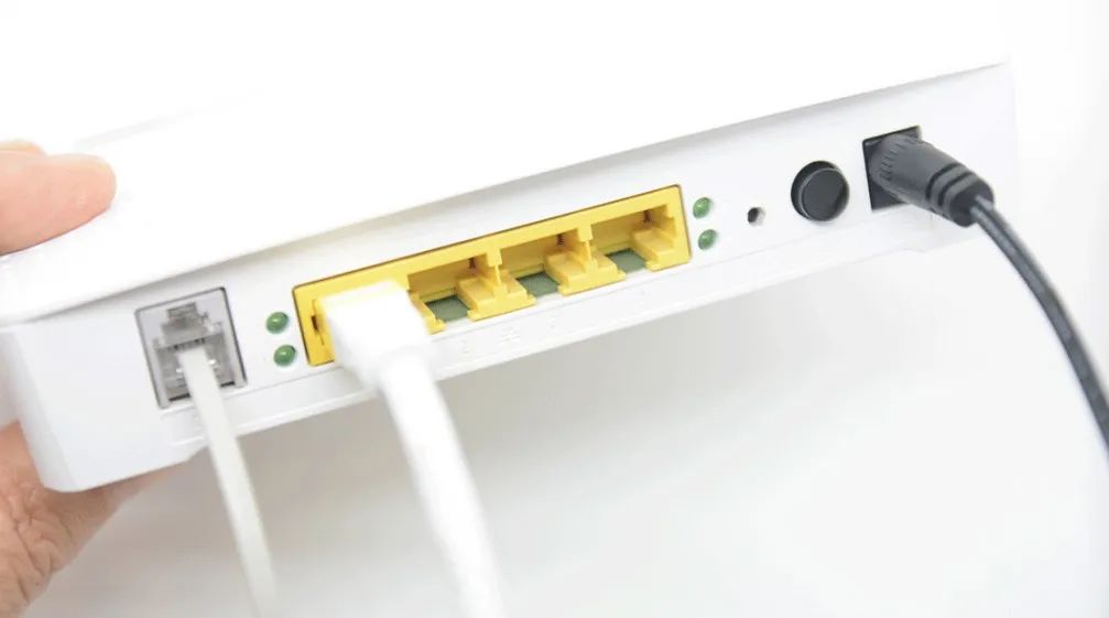 路由器和猫不关会不会有安全隐患,长期不关路由器的危害