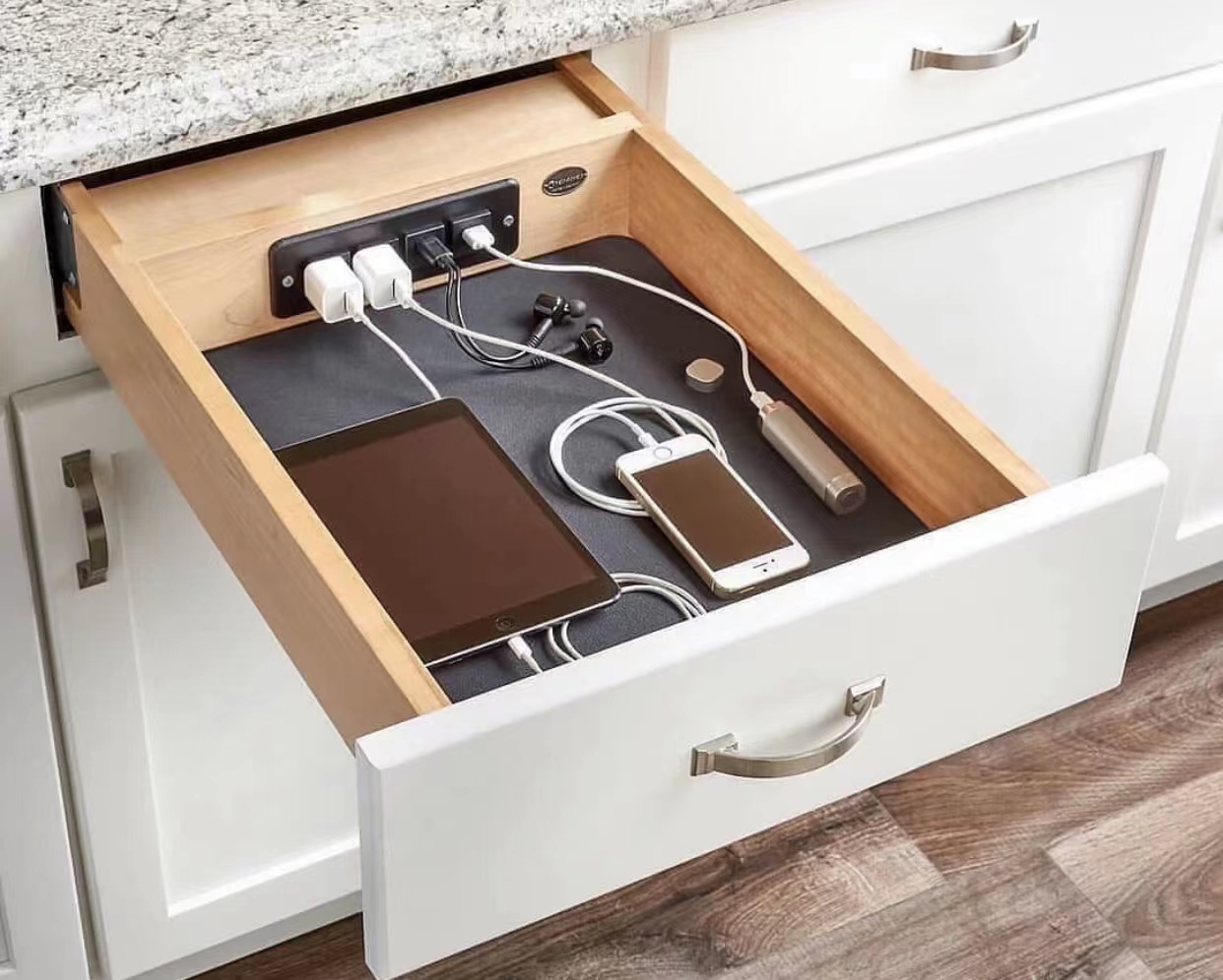 隐藏式智商税,阳台做隐藏式晾衣架是不是智商税