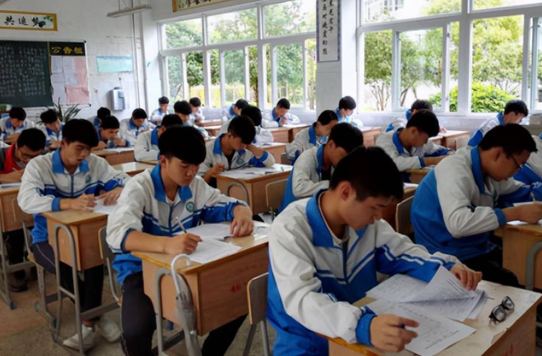 高一成绩下滑有什么补救办法,高一成绩差怎样才能提高