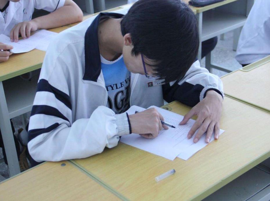 孩子觉得作业多不想去补课怎么办,不允许补习班补课