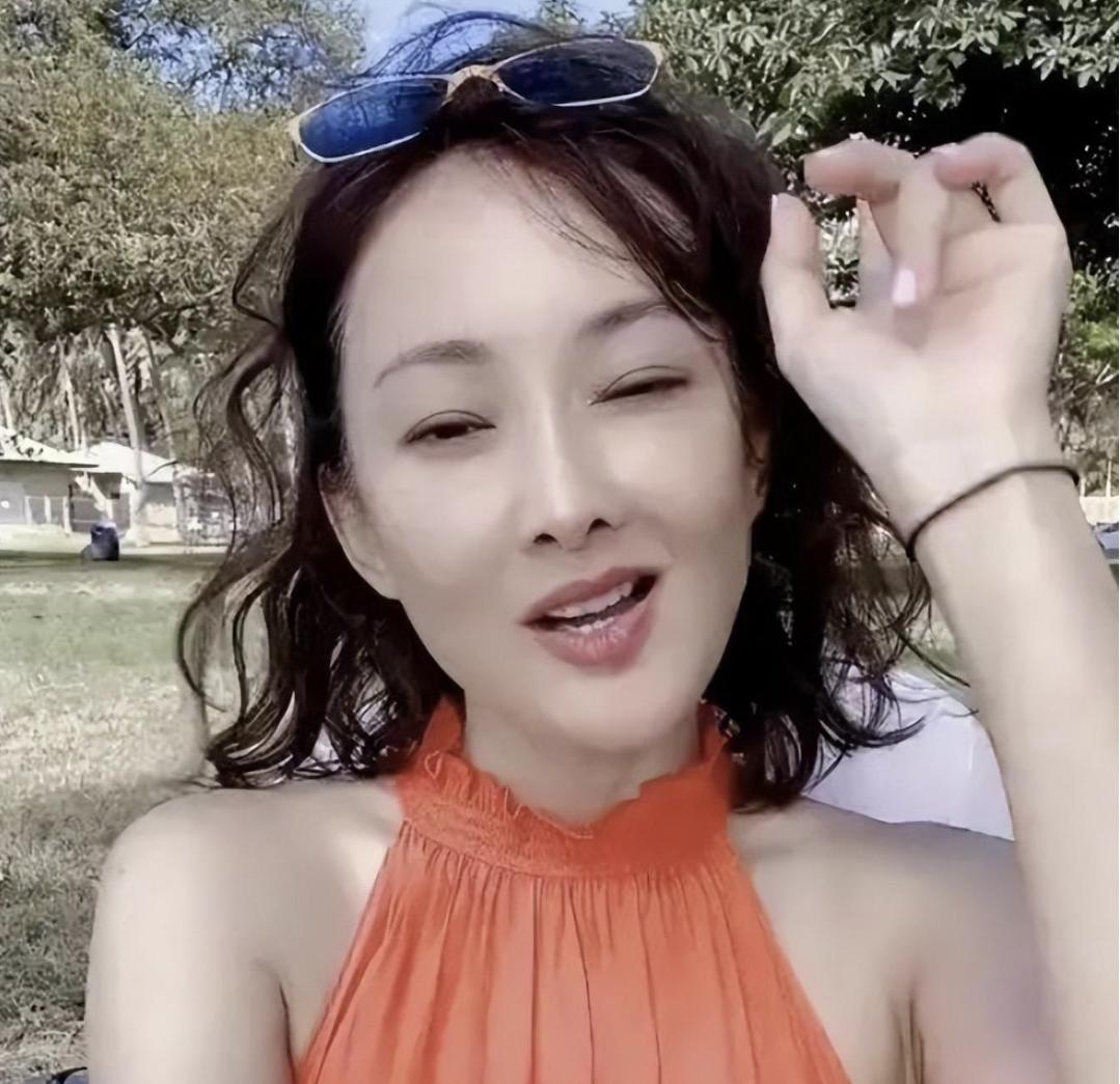 假下巴对决！谁的能戳死人，谁的下一秒就飞出去，谁的越整越残？