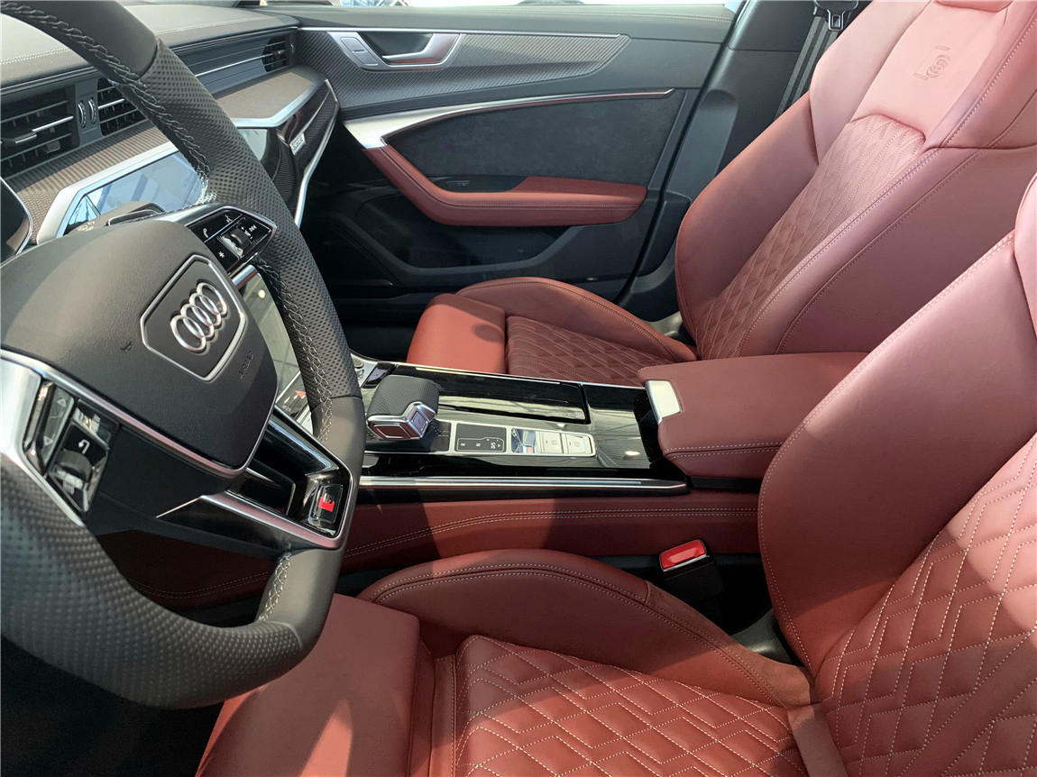 实拍欣赏新款奥迪a6,实拍2019奥迪a6