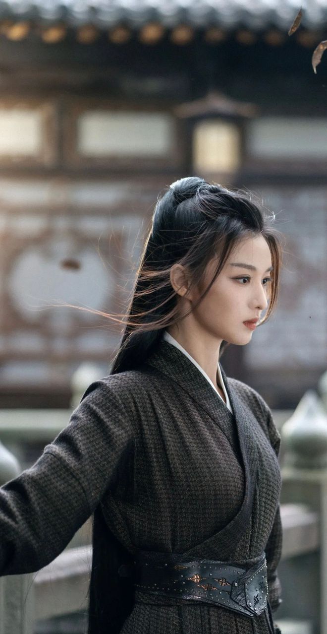 张雨绮身姿曼妙美到让人窒息,张雨绮惊艳写真动态