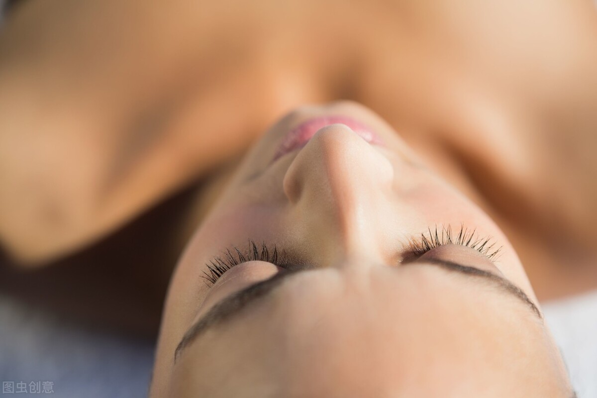 脸上斑越来越多怎么办,脸上斑痣越来越多是怎么回事