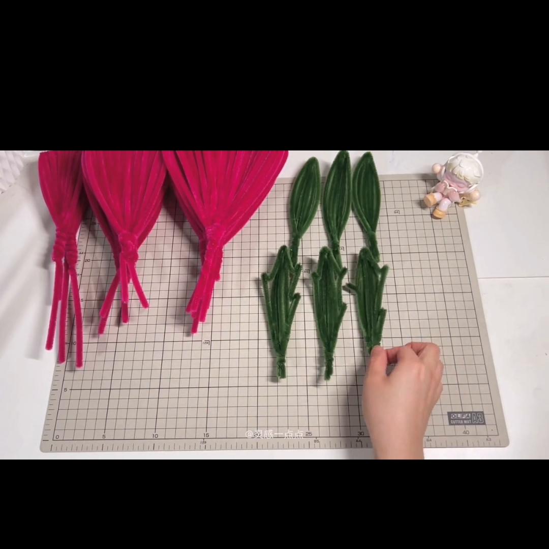 这还拿不下你？甜妹必备！扭扭棒手工超大玫瑰花！心意满...