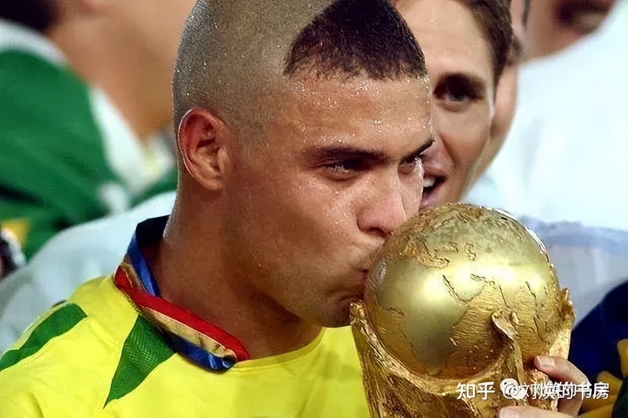 442、424、433,这些足球阵型是什么意思?