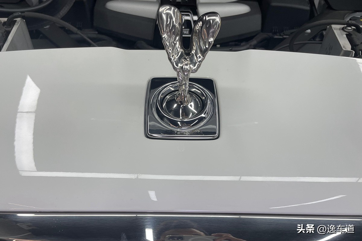 近600万的二手车你见过吗？这台劳斯莱斯库里南是不是你的菜