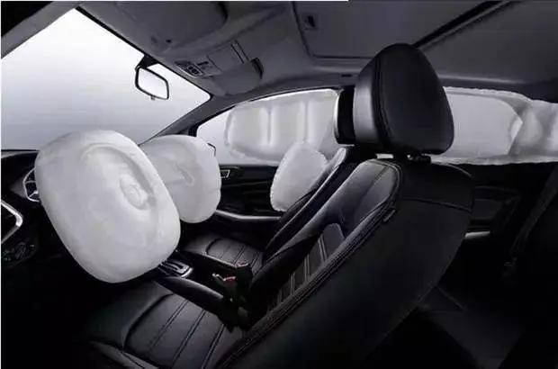 汽车安全气囊是怎样的一个原理,汽车的安全气囊运用的是什么原理