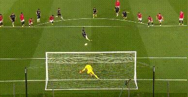 0-2爆冷英超卫冕欧冠输过保级球队,曼联最惨痛的比分