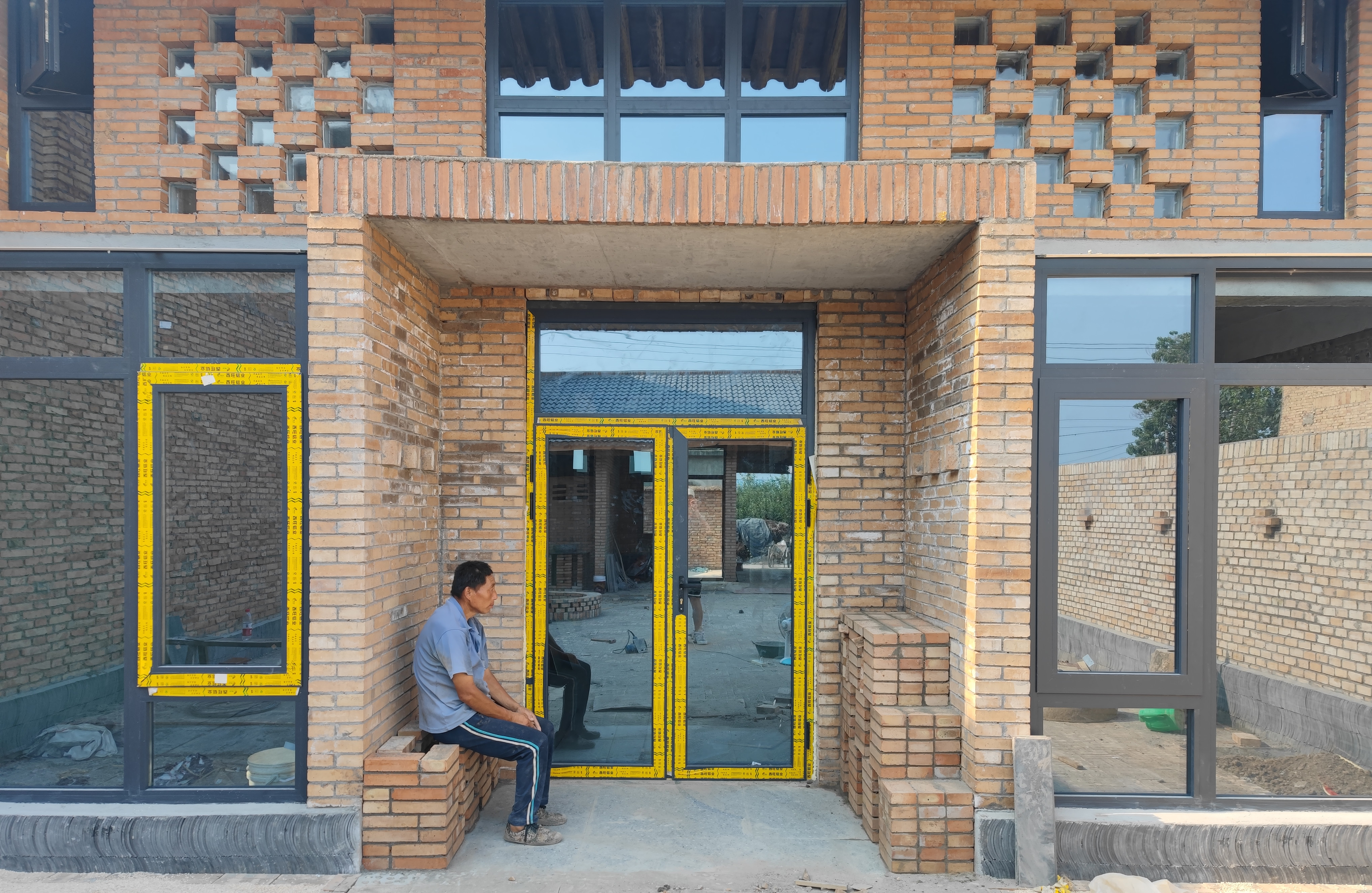 陕西一高校老师,西安一高校老师带学生创业