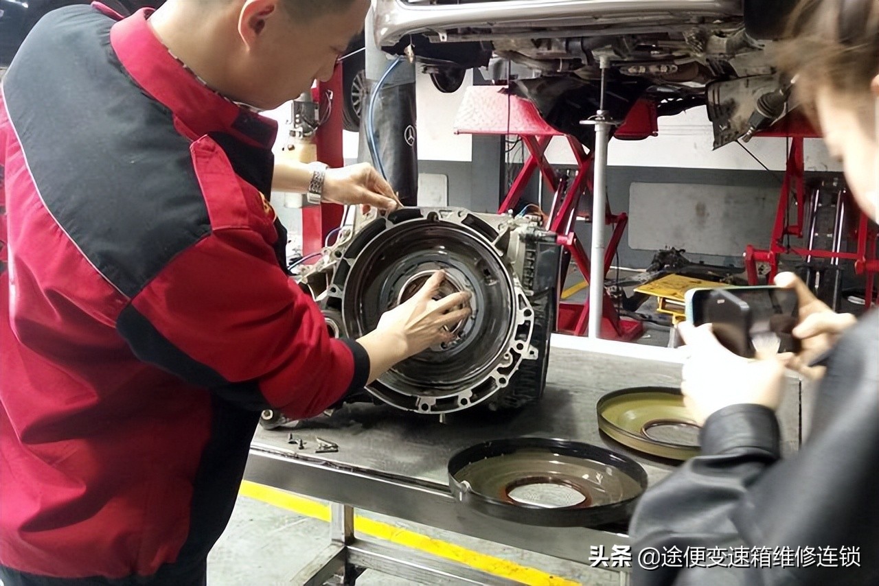 别克英朗变速箱漏油维修多少钱,别克变速箱漏油大概多少钱维修