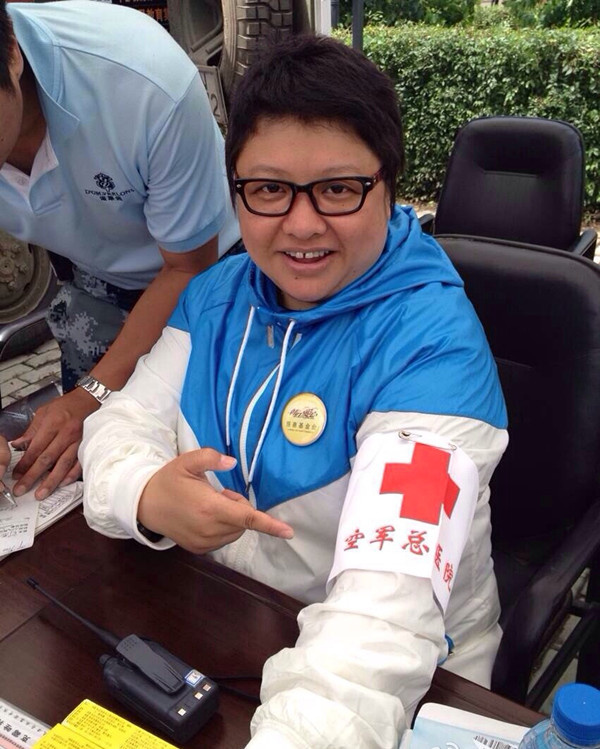 现在的韩红是怎样的一个人,明明可以靠实力却偏偏靠运气